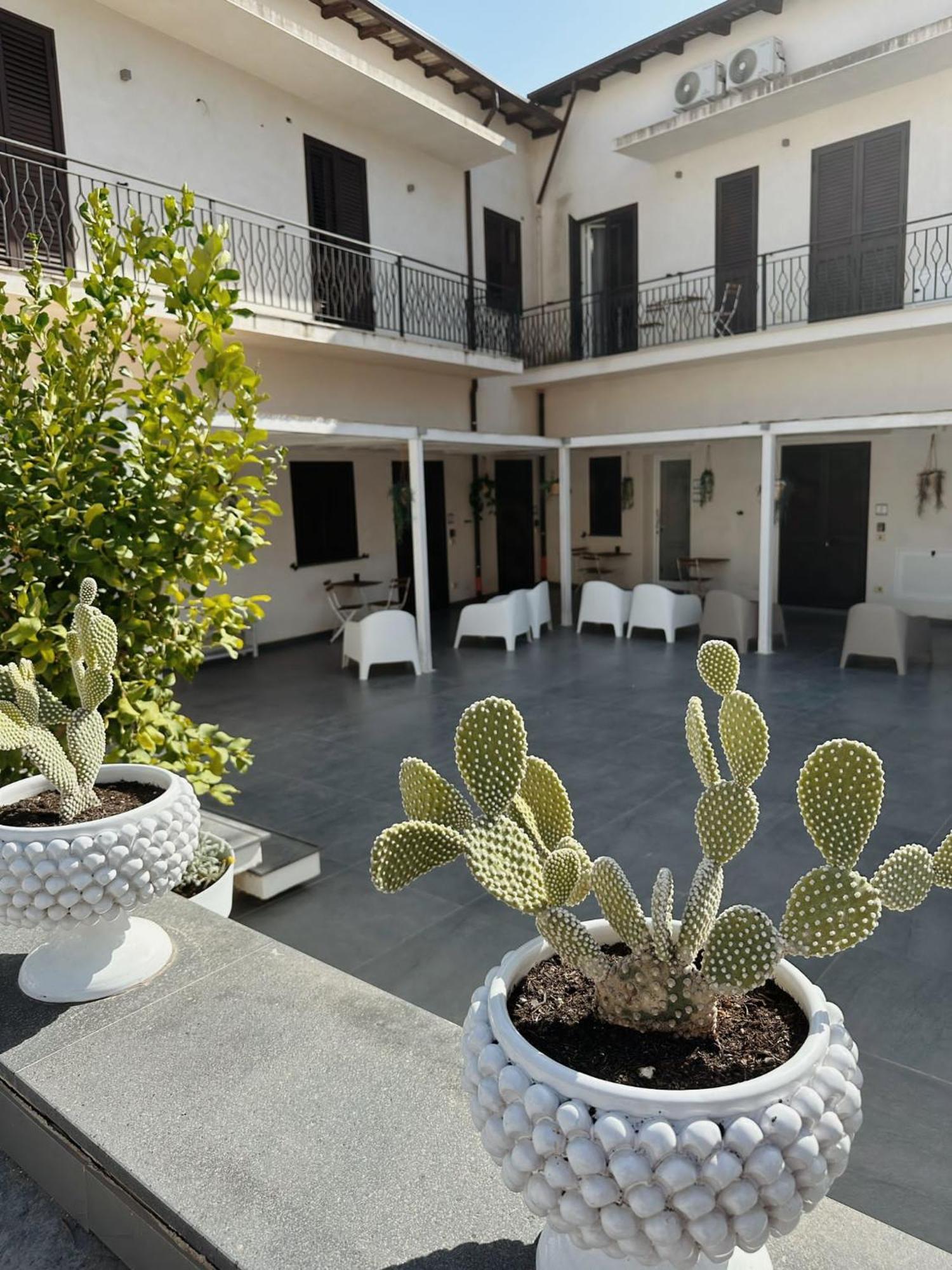 Le Casuzze Di Aparthotel *